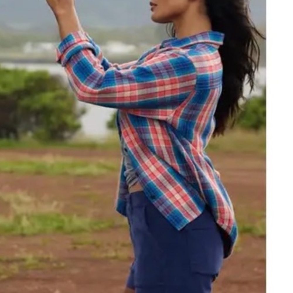Outerknown The Blanket Shirt Blue and Red Plaid Women's Button Down Shirt XS/S